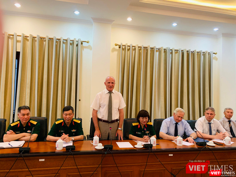 Viện sĩ Sidelnikov Nikolai Ivanovich - Giám đốc Viện Nghiên cứu khoa học dược liệu và tinh dầu Liên bang Nga mong muốn được hợp tác với các nhà khoa học Việt Nam Viện sĩ Sidelnikov Nikolai Ivanovich - Giám đốc Viện Nghiên cứu khoa học dược liệu và tinh dầu Liên bang Nga mong muốn được hợp tác với các nhà khoa học Việt Nam