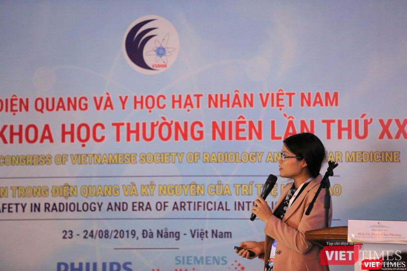 PGS.TS. Phạm Cẩm Phương - Giám đốc Trung tâm Y học hạt nhân - Ung bướu (Bệnh viện Bạch Mai) thông tin về những kết quả mới trong điều trị ung thư PGS.TS. Phạm Thị Cẩm Phương - Giám đốc Trung tâm Y học hạt nhân - Ung bướu (Bệnh viện Bạch Mai) thông tin về nhứng kết quả mới trong điều trị ung thư