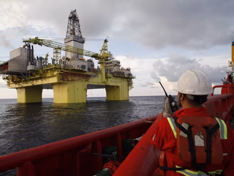 Hiệp định về khai thác chung dầu khí trên Biển Đông giữa Trung Quốc và Philippines có thể không được ký trong chuyến thăm Manila của ông Tập Cận Bình do bị phản đối trong nội bộ Philippines.