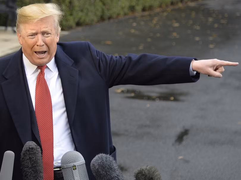 Ông Donald Trump luôn nhấn mạnh “không cho phép Trung Quốc và các nước khác chiếm lợi thế về mậu dịch trước Mỹ” Ông Donald Trump luôn nhấn mạnh “không cho phép Trung Quốc và các nước khác chiếm lợi thế về mậu dịch trước Mỹ”