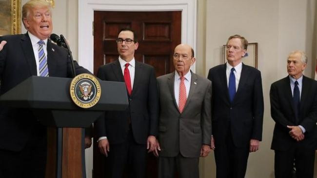 Ông Trump xây dựng cho mình một ê-kíp gồm những người cứng rắn với Trung Quốc.