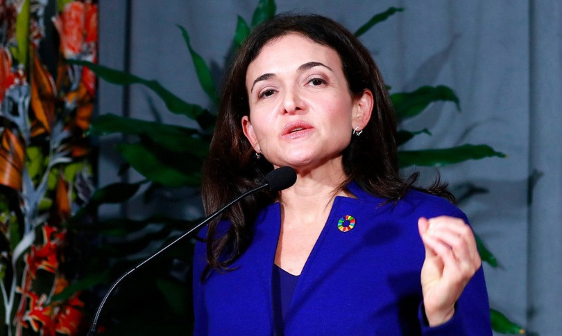 Sandberg họp báo tại New Zealand cuối năm 2019. Ảnh: Reuters.
