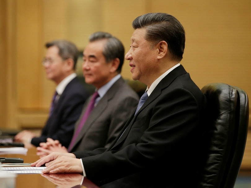 Khi tiếp cựu Ngoại trưởng Mỹ Kissinger và các khách quốc tế, ông Tập Cận Bình bày tỏ Trung Quốc hy vọng đạt được Hiệp định thương mại giai đoạn đầu tiên với Mỹ trên cơ sở tôn trọng và bình đẳng lẫn nhau.