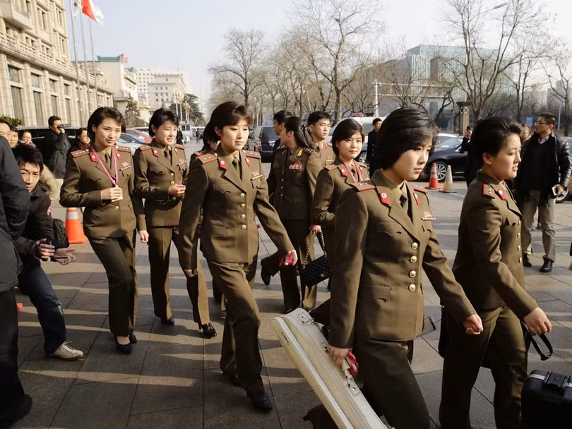 Việc ban nhạc Moranbong hủy bỏ chuyến biểu diễn và về nước hồi năm 2015 đã khiến dư luận sửng sốt.