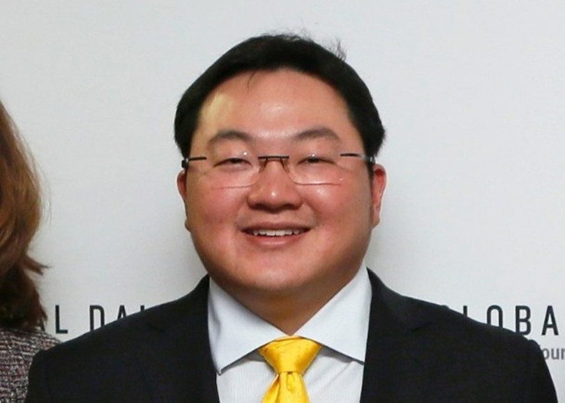Hiện Jho Low đang lẩn trốn ở đâu và liệu có bị dẫn độ về Malaysia để xét xử hay không vẫn là câu hỏi chưa có lời đáp.