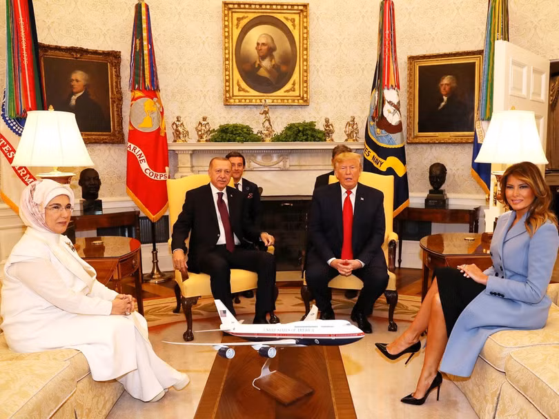 Tổng thống Donald Trump và phu nhân tiếp vợ chồng Tổng thống Erdogan tại Nhà Trắng.