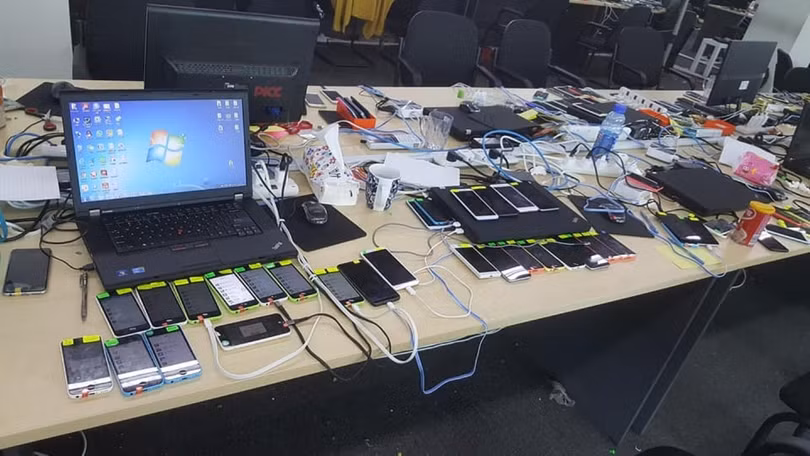 Một số tang vật bị thu giữ trong vụ nhà chức trách Malaysia vây bắt.