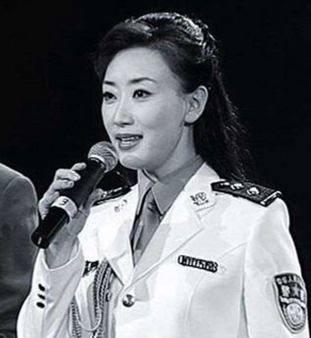 Vương Phi, người tình chung của hơn 40 quan chức.