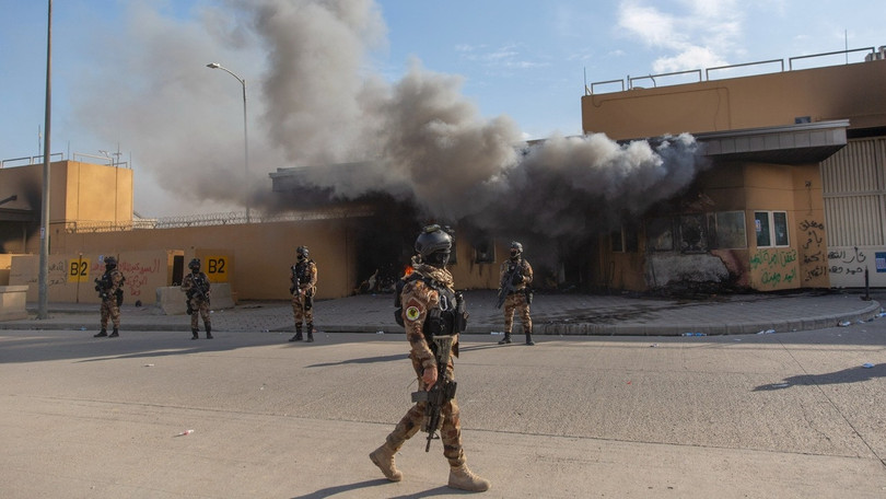 Sứ quán Mỹ ở Baghdad bị tấn công hôm 2/1 (Ảnh: Đa Chiều).