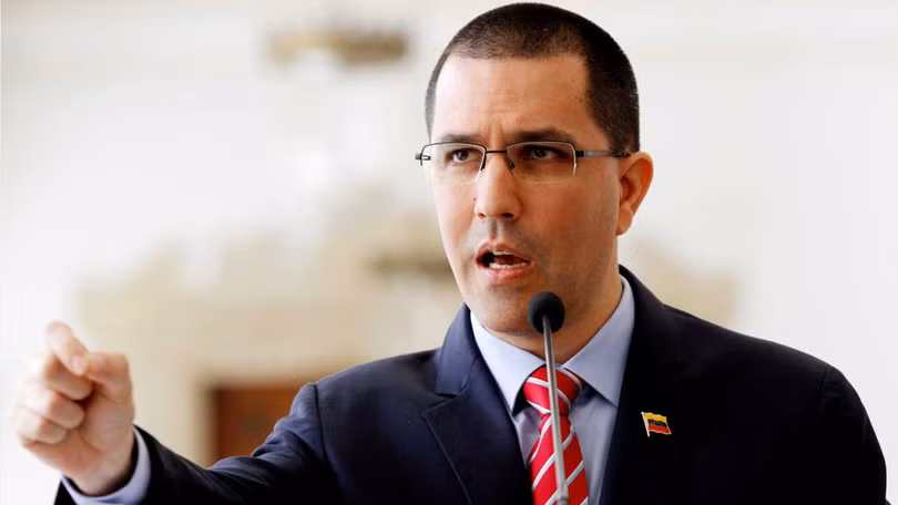 Ngoại trưởng Jorge Arreaza: lệnh trừng phạt kinh tế do Mỹ chủ đạo đã chặn “các kênh tài chính” của Venezuela khiến nước này không thể thực hiện các cam kết (Ảnh: albertonews) Ngoại trưởng Jorge Arreaza: lệnh trừng phạt kinh tế do Mỹ chủ đạo đã chặn “các kênh tài chính” của Venezuela khiến nước này không thể thực hiện các cam kết (Ảnh: albertonews)