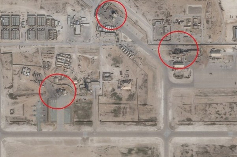 Hình ảnh vệ tinh cho thấy tên lửa Iran đã đánh trúng các mục tiêu trong căn cứ Asad (Ảnh: Đông Phương).