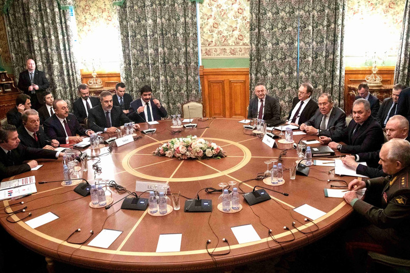 Cuộc đàm phán hòa bình giữa hai phe GNA (trái) và LNA (phải) trong cuộc nội chiến Libya tại Moscow hôm 13/1 tan vỡ mà không đạt được một hiệp định ngừng bắn (Ảnh: AP)