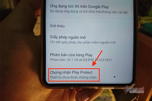 Thông tin hiển thị trên Bphone 86 cho thấy mẫu điện thoại này chưa đạt chứng nhận Play Protect của Google. Thông tin hiển thị trên Bphone 86 cho thấy mẫu điện thoại này chưa đạt chứng nhận Play Protect của Google.