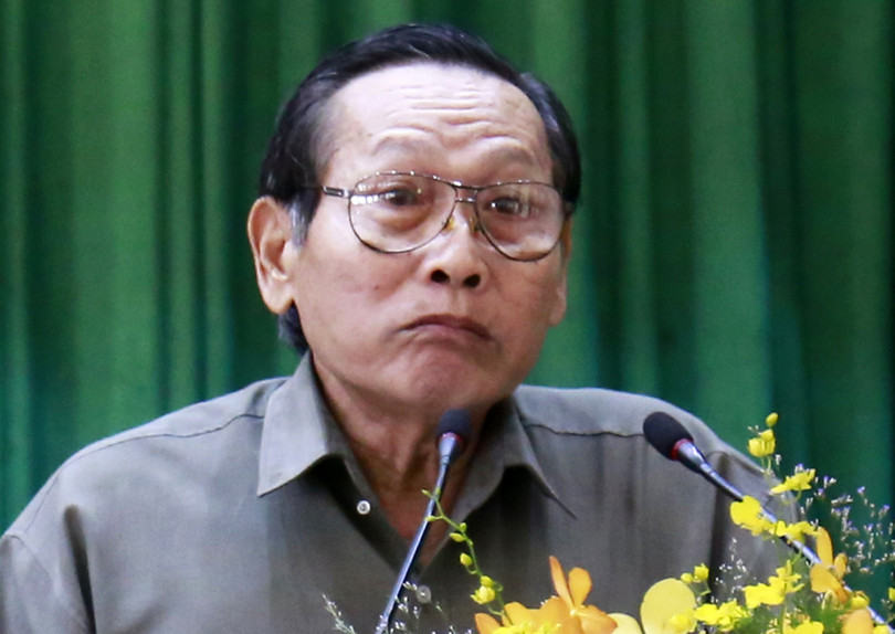 Cử tri Nguyễn Lâm Sanh nói về pháp lý liên quan kháng nghị của VKSND Tối cao. Ảnh: Hữu Công. Cử tri Nguyễn Lâm Sanh nói về pháp lý liên quan kháng nghị của VKSND Tối cao. Ảnh: Hữu Công.