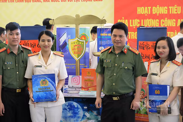 Cuộc thi tìm hiểu Luật An ninh mạng trong lực lượng Công an nhân dân. Ảnh: Trọng Đạt