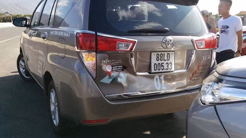 Nếu chạy quá gần xe phía trước, nguy cơ va chạm là rất cao