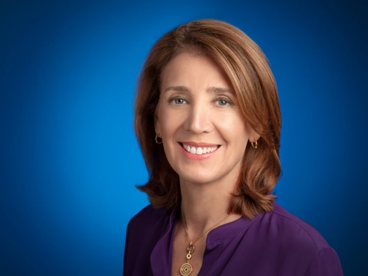 Ruth porat, CFO Alphabet. Ảnh: Business Insider