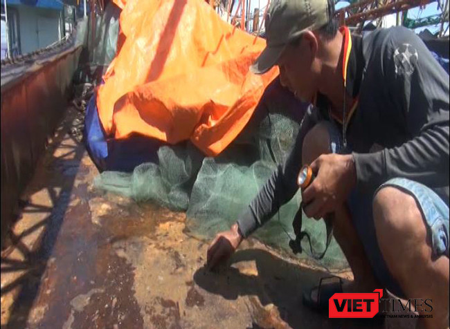 Nhà máy đóng tàu gian lận trong thi công nên vỏ tàu bị hư hỏng nghiêm trọng chỉ sau thời gian ngắn khai thác