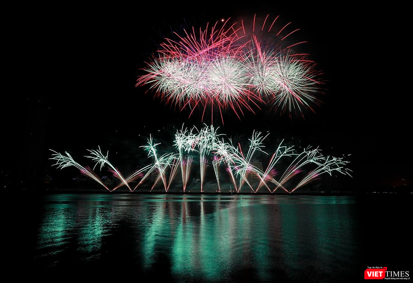 Màn trình diễn của đội tham gia DIFF hàng năm tại Đà Nẵng