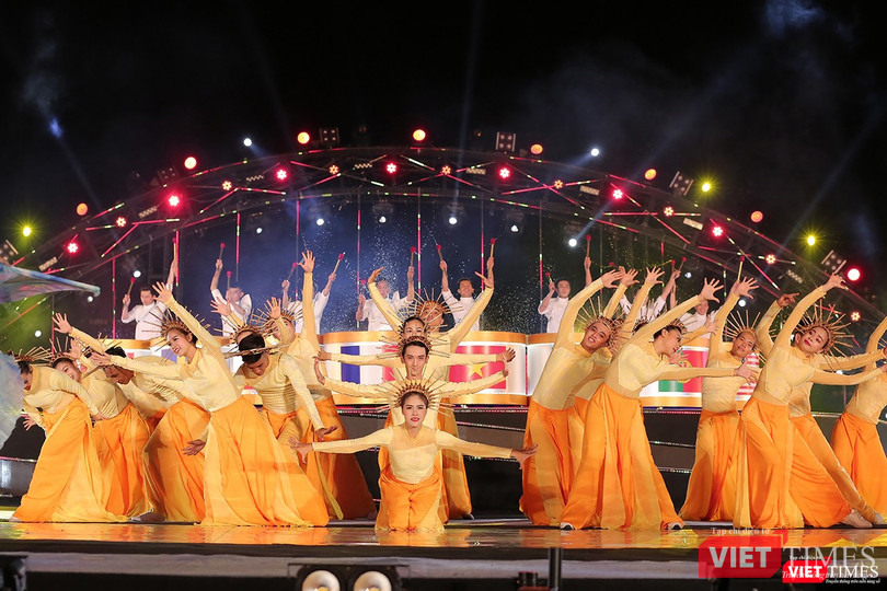 Khai hội pháo hoa Đà Nẵng: Mở lòng hòa cùng niềm vui chung cả nước ảnh 9