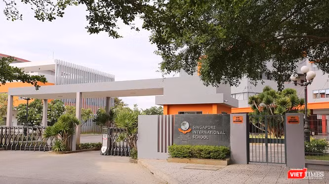 Trường liên cấp quốc tế Singapore tại Đà Nẵng (SIS), bị đơn trong vụ kiện dân sự do ông Nguyễn Văn Tuấn làm nguyên đơn