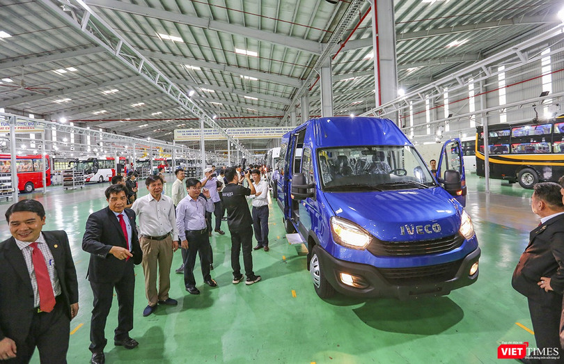 Dòng sản phẩm thương mại Mini Bus IVECO Daily do Thaco hợp tác với Iveco sản xuất