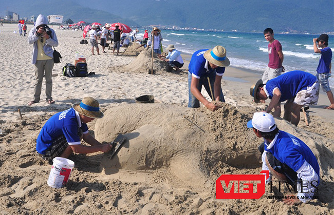 Đà Nẵng, lê hội, diều, bãi biển, Quốc Khánh, vẽ tranh trên cát, VietTimes