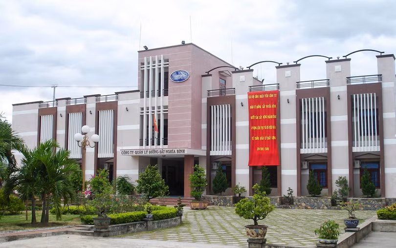 Công ty CP Đường sắt Nghĩa Bình đã chia thửa đất diện tích 14.680, tại địa chỉ số 02 Phó Đức Chính (TP Quy Nhơn) thành 05 khu chức năng khi chưa có phê duyệt quy hoạch chi tiết.