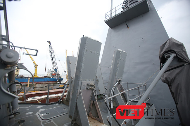 Đà Nẵng, USS John S.McCain, DDG 56, Hải quân Mỹ, hoa Kỳ, VietTimes