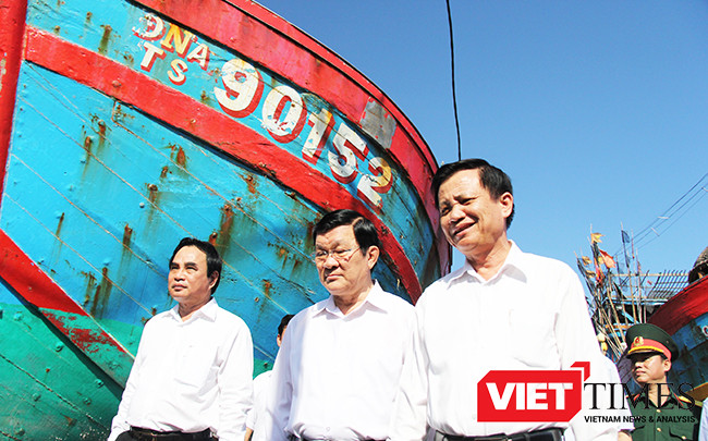 VietTimes, huyện Hoàng Sa, Đà Nẵng, trưng bày, tàu cá, ĐNa 90152TS, Trung Quốc, đâm chìm, biển Hoàng Sa.