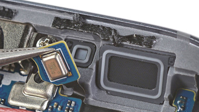 Di động, kháng nước, Mobile, Apple, Samsung, bảo hành, khác biệt, công nghệ, VietTimes