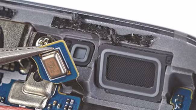 Di động, kháng nước, Mobile, Apple, Samsung, bảo hành, khác biệt, công nghệ, VietTimes