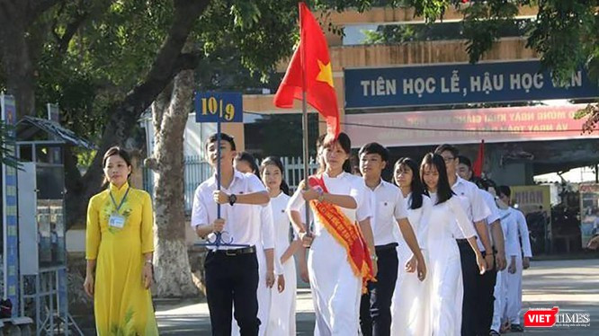 UBND TP Đà Nẵng vừa có thông báo cho học sinh cấp học mầm non và từ lớp 1-11 trên địa bàn được nghỉ học đến ngày 8/3. Riêng học sinh, học viên lớp 12 sẽ đến trường vào ngày 2/3.