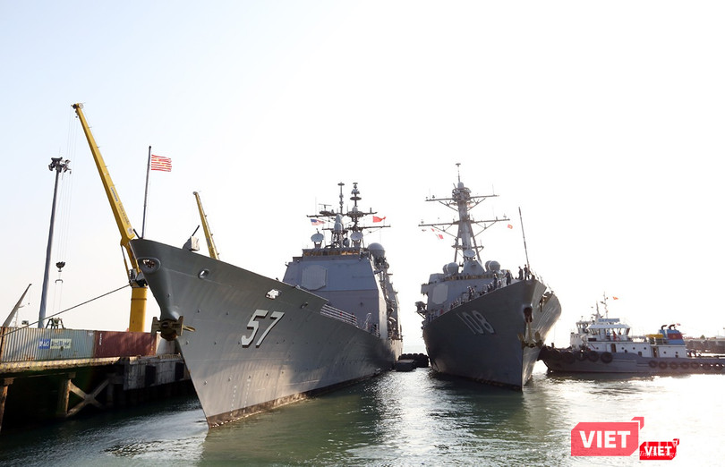 Ngắm “vệ sĩ” hộ tống siêu mẫu hạm USS Carl Vinson cập cảng Đà Nẵng ảnh 8