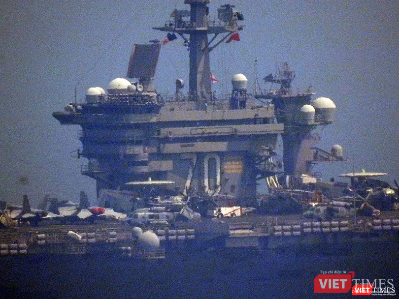Cận cảnh siêu tàu sân bay Mỹ USS Carl Vinson đang neo đậu Tiên Sa ảnh 10