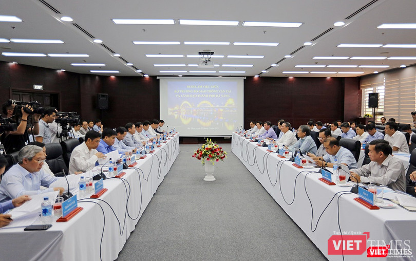 Chiều ngày 2/3, lãnh đạo TP Đà Nẵng đã có buổi làm việc với đoàn công tác của Bộ GTVT về các vấn đề liên quan đến các dự án của ngành GTVT trên địa bàn TP