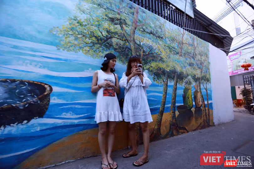 “Làng bích họa” gồm 15.000 bức vẽ, dài hơn 1km tại Đà Nẵng ảnh 13