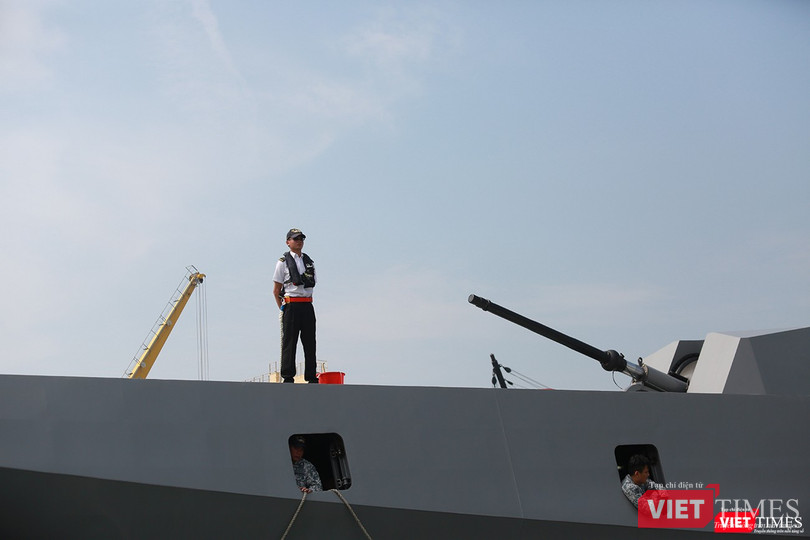 Tàu khu trục RSS INTREPID-Hải quân Singapore đã đến Đà Nẵng ảnh 11