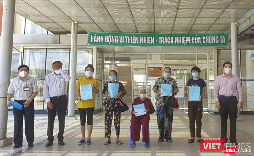 Các ca bệnh mắc COVID-19 điều trị tại Quảng Nam tại buổi xuất viện