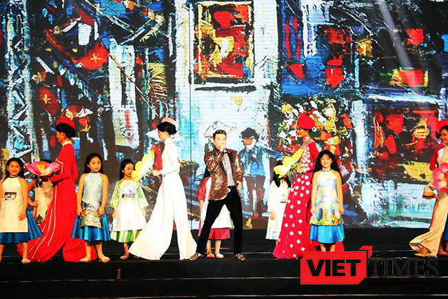 VietTimes, Cung thể thao Tiên Sơn, Thành ủy, HĐND, UBND, UBMTTQVN, Đà Nẵng, Mitting kỷ niệm, 20 năm trực thuộc Trung ương