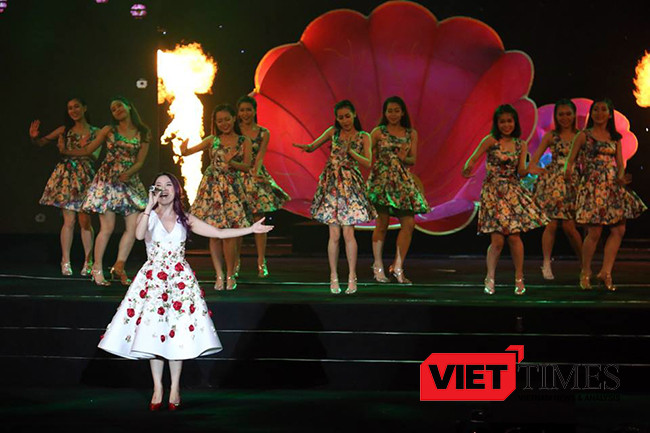 VietTimes, Cung thể thao Tiên Sơn, Thành ủy, HĐND, UBND, UBMTTQVN, Đà Nẵng, Mitting kỷ niệm, 20 năm trực thuộc Trung ương