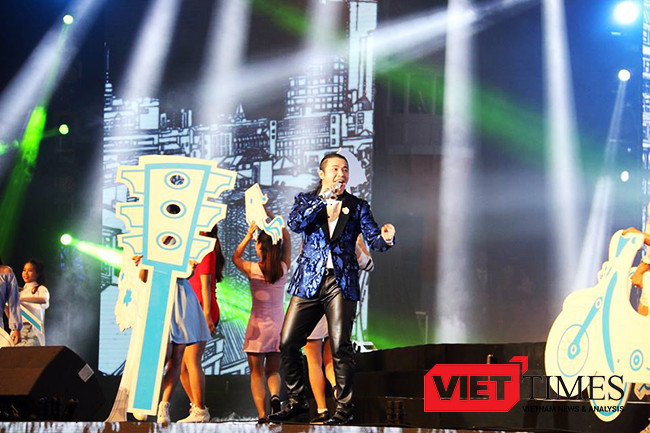 VietTimes, Cung thể thao Tiên Sơn, Thành ủy, HĐND, UBND, UBMTTQVN, Đà Nẵng, Mitting kỷ niệm, 20 năm trực thuộc Trung ương