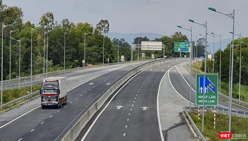 Một đoạn cao tốc Đà Nẵng - Quảng Ngãi do VEC đầu tư