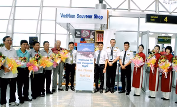 TP Đà Nẵng đã mở 24 đường bay trực tiếp đến Đà Nẵng. Trong đó có đường bay Đà Nẵng-Narita (Nhật Bản) và dự kiến đầu năm 2017 hai bên sẽ triển khai đường bay trực tiếp Đà Nẵng-Osaka