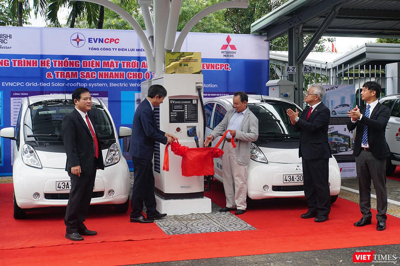 Sáng 20/11, Tổng công ty Điện lực miền Trung (EVNCPC) đã đưa vào sử dụng trạm sạc ô tô điện tại TP.Đà Nẵng vào hoạt động