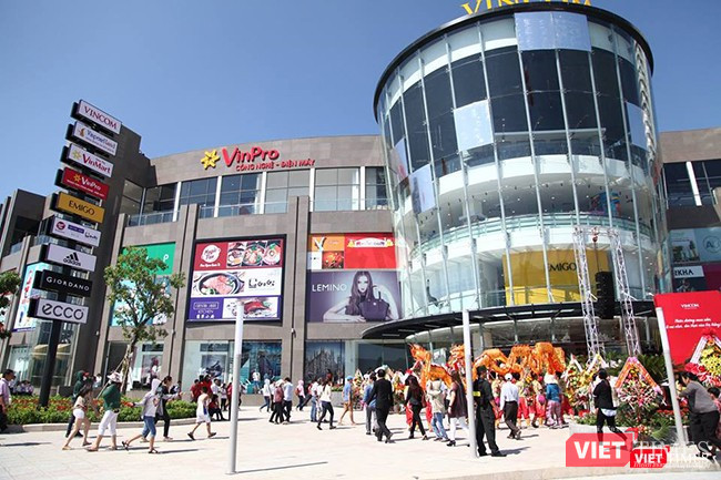 Thị trường bán lẻ vẫn còn là mới mẻ so với miền trung Việt Nam nói chung và Đà Nẵng nói riêng, do đặc tính mua sắm, chi tiêu của người dân tại khu vực còn cẩn trọng và hạn chế.