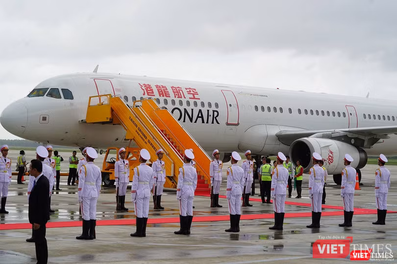 Chuyên cơ đưa Tổng thống Peru đến Đà Nẵng dự APEC ảnh 1