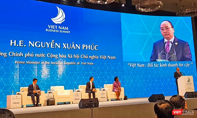 Thủ tướng Chính phủ Nguyễn Xuân Phúc đã chủ trì và phát biểu khai mạc Hội nghị Thượng đỉnh kinh doanh Việt Nam(Vietnam Business Summit-VBS)