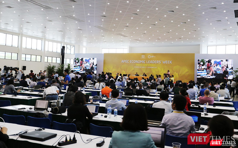 Họp báo thu hút sự quan tâm của phóng viên báo chí trong nước và quốc tế