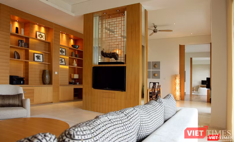 Góc nhìn từ phòng sinh hoạt President Suite